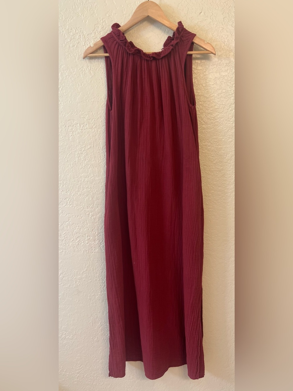 🌹XiRENA🌹 Sleeveless Ruffle-Neck Maxi Dress in Rust Red